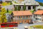 Preview: FALLER 130595 H0 Wohnhaus mit Dorfladen 