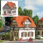 Preview: BUSCH 1906 H0 Altes Wohnhaus 