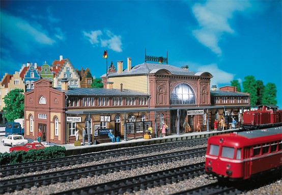 FALLER 110115 H0 Bahnhof Mittelstadt 