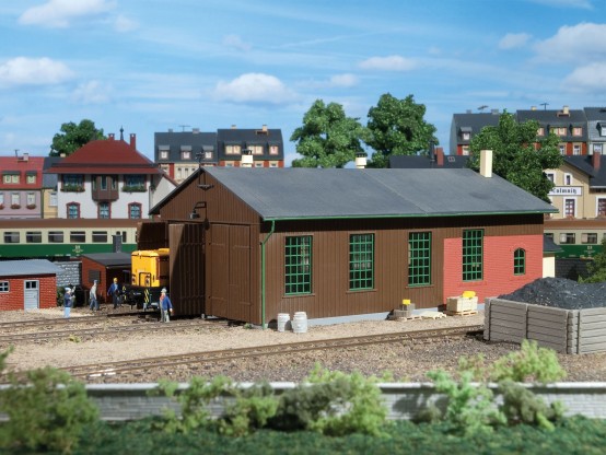 Auhagen 11332 H0 Lokschuppen zweiständig 