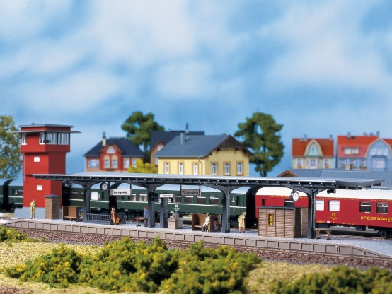 Auhagen 11376 H0 Bahnsteig 