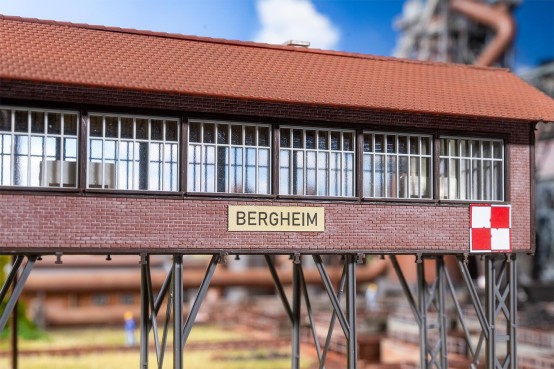 Preview: FALLER 120090 H0 Stellwerk Bergheim 