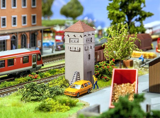 FALLER 120261 H0 Trafohäuschen mit Spitzdach 