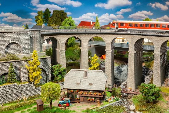 FALLER 120466 H0 Viadukt-Set, 2-gleisig, gebogen 