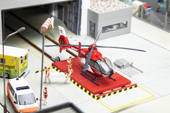 Preview: FALLER 130158 H0 Luftrettungswache 