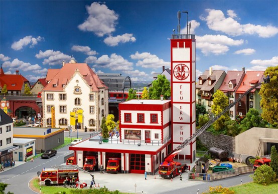 FALLER 130159 H0 Moderne Feuerwache 