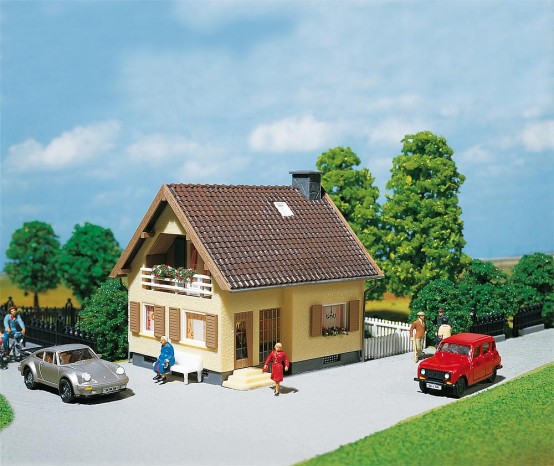 FALLER 130205 H0 Einfamilienhaus 