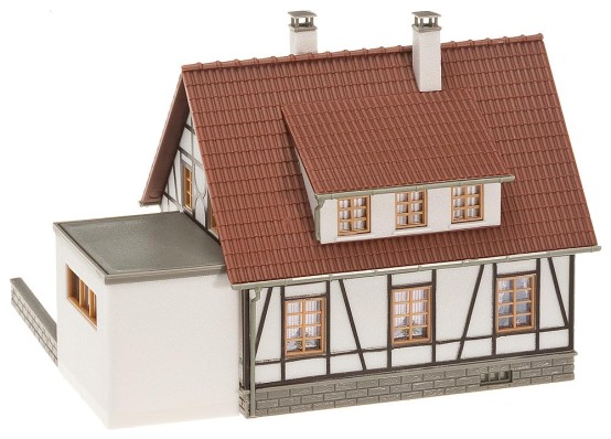 Preview: FALLER 130215 H0 Fachwerkhaus mit Garage 