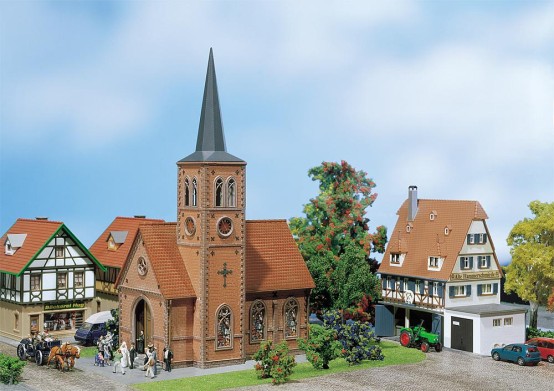 FALLER 130239 H0 Kleinstadt-Kirche 