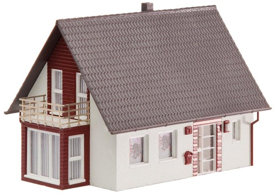 Preview: FALLER 130318 H0 Einfamilienhaus, weinrot 