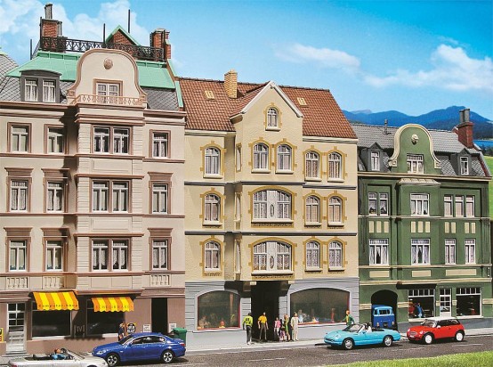 FALLER 130447 H0 Stadthaus mit Kneipe 