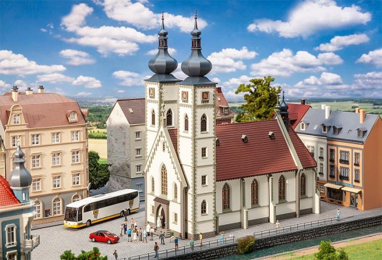 FALLER 130629 H0 Stadtkirche 
