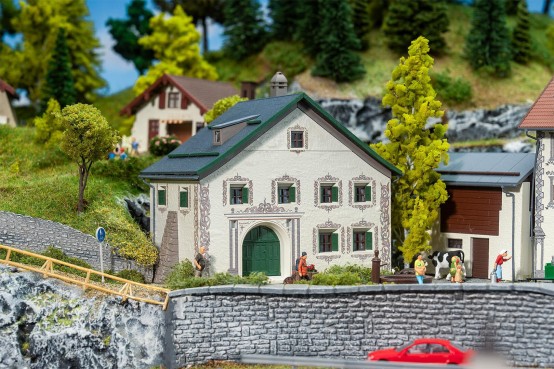 FALLER 130662 H0 Bündnerhaus Guarda 