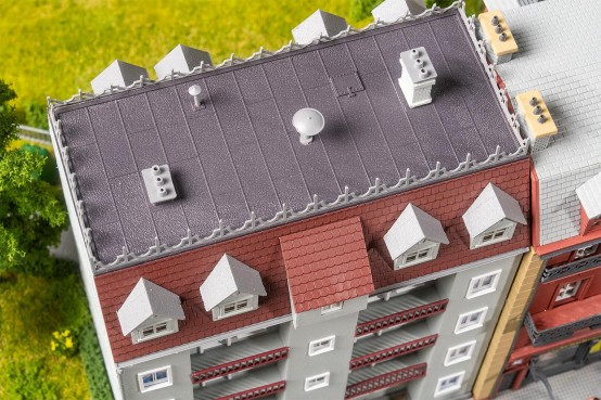 Preview: FALLER 130751 H0 Wohnhaus Pritzwalk 