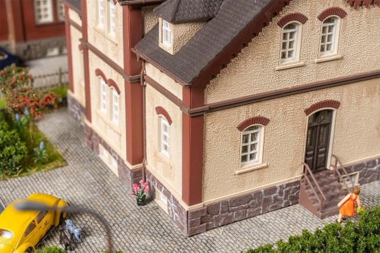 Preview: FALLER 130752 H0 Siedlungshaus Bergmannsplatz 1 