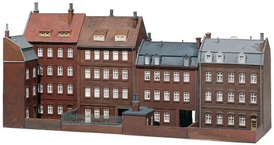 Preview: FALLER 130915 H0 Stadthäuserzeile Goethestraße 