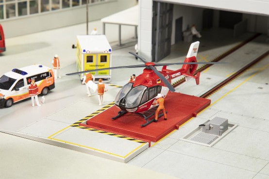 FALLER 131020 H0 Hubschrauber EC135 Luftrettung 
