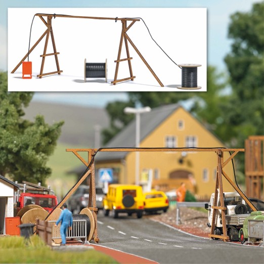 BUSCH 1375 H0 Kabelbrücke mit Baustromverteiler 