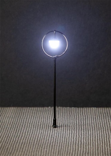 Preview: FALLER 180205 H0 LED Kugel-Hängeleuchte 