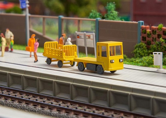 FALLER 180380 H0 Gepäckwagen 