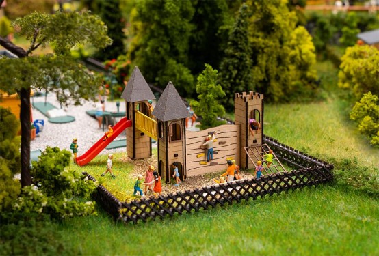 FALLER 180446 H0 Spielplatz 
