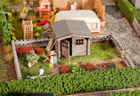 FALLER 180492 H0 Schrebergarten mit Gartenhäuschen 