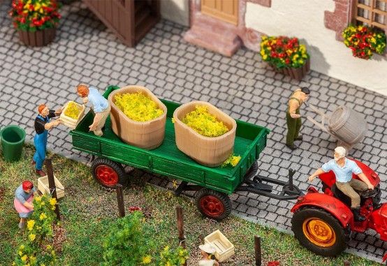 Preview: FALLER 180972 H0 2 Holzfässer und 2 Bottiche 