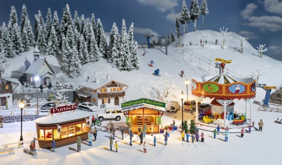 Preview: FALLER 190143 H0 Aktions-Set Weihnachtsmarkt 