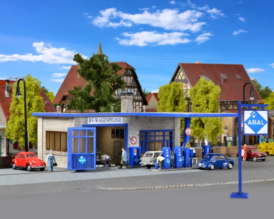 Vollmer 45156 H0 Aral-Tankstelle 