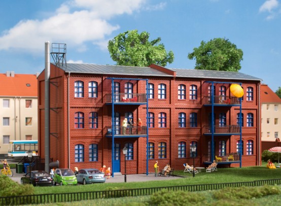 Auhagen 11450 H0 Wohnhaus August-Hagen-Str. 1 