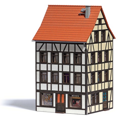 Preview: BUSCH 1536 H0 Altstadt Eckhaus 