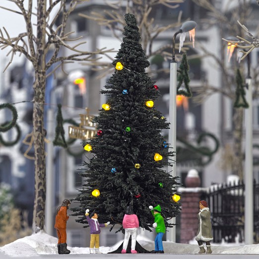 Preview: BUSCH 5413 H0 Weihnachtsbaum mit LED-Beleuchtung 