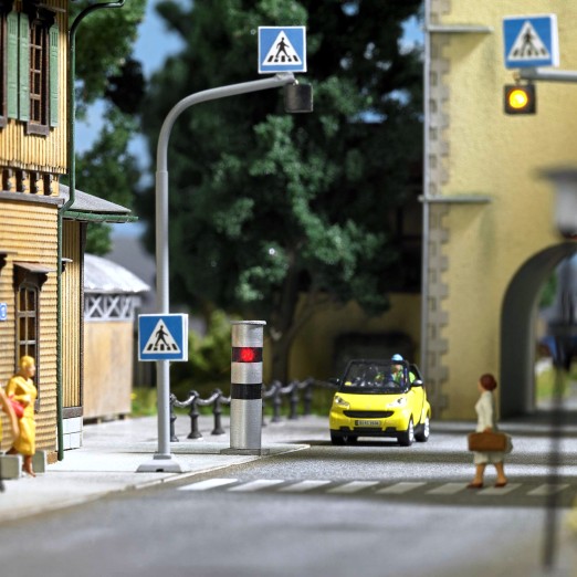 Preview: BUSCH 5430 H0 Blitzersäule 