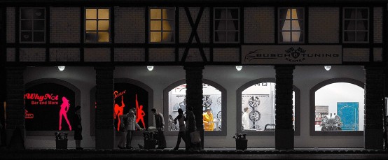 Preview: BUSCH 5998 H0 LED-Beleuchtung, 2x 3 warmweiße LED´s 