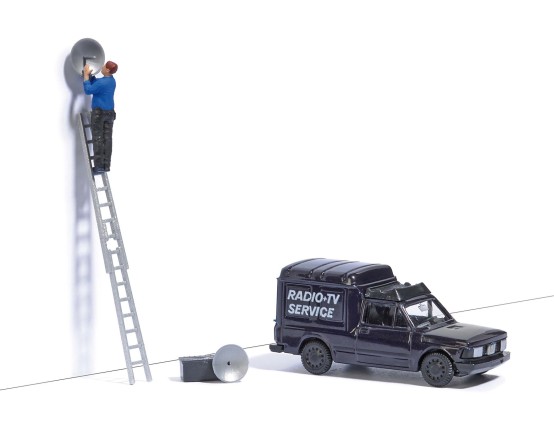 Preview: BUSCH 7982 H0 Sat-Schüssel ausrichten 