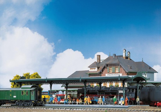 FALLER 120181 H0 Überdachter Bahnsteig 