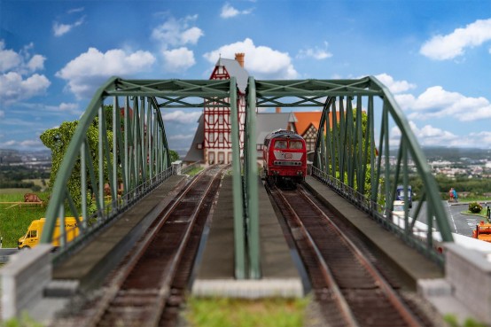 Preview: FALLER 120507 H0 Bogenbrücke, 2-gleisig 