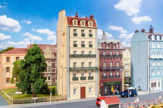 FALLER 130712 H0 Stadthaus, 6-stöckig 