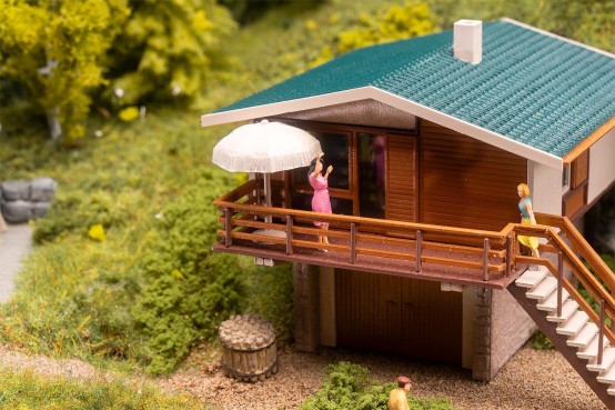 Preview: FALLER 134102 H0 Ferienhaus 