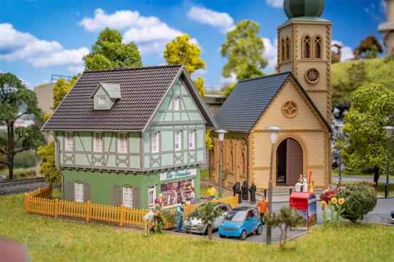 Preview: FALLER 190038 H0 Aktions-Set Dorfleben 