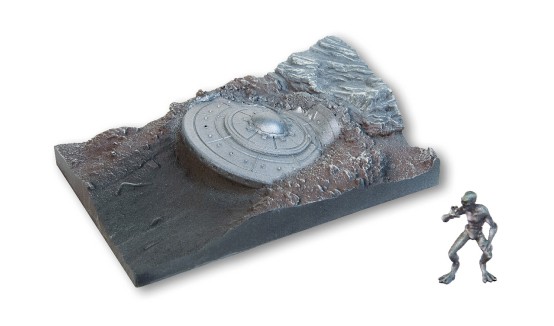 Preview: NOCH 60765 H0 UFO-Absturz 22,5 x 15 cm, 6,5 cm hoch 
