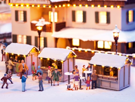 NOCH 65610 H0 Kombi-Set „Auf dem Weihnachtsmarkt“ 