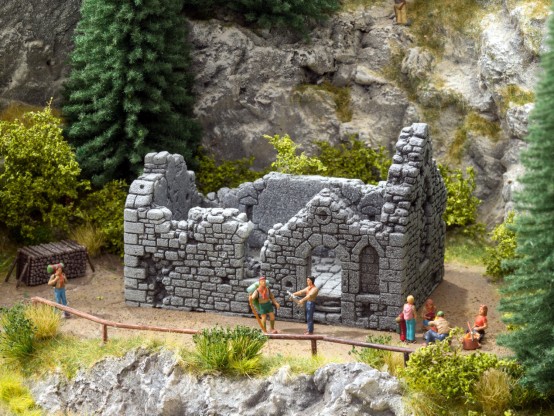 NOCH 58611 H0 Kapellenruine 