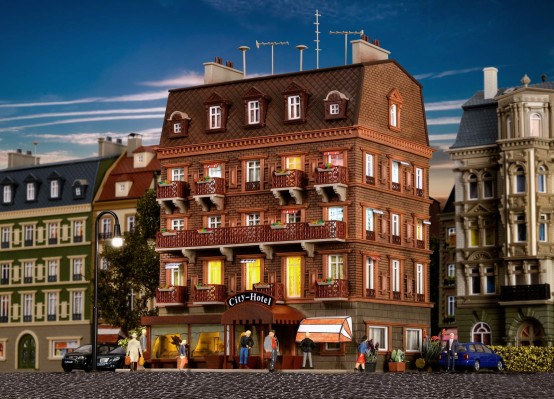 Preview: Vollmer 43782 H0 City-Hotel mit LED-Beleuchtung 