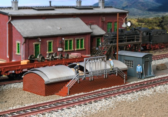 Vollmer 45771 H0 Besandungsbunker mit Wellblechhütte 