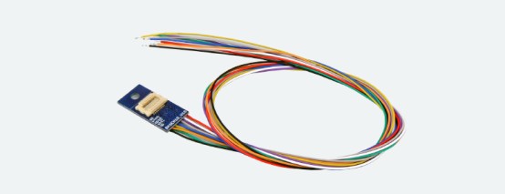 ESU 51999 Adapterplatine Next18 für 6 Ausgänge, Lötkontakten und angelöteten Kabeln