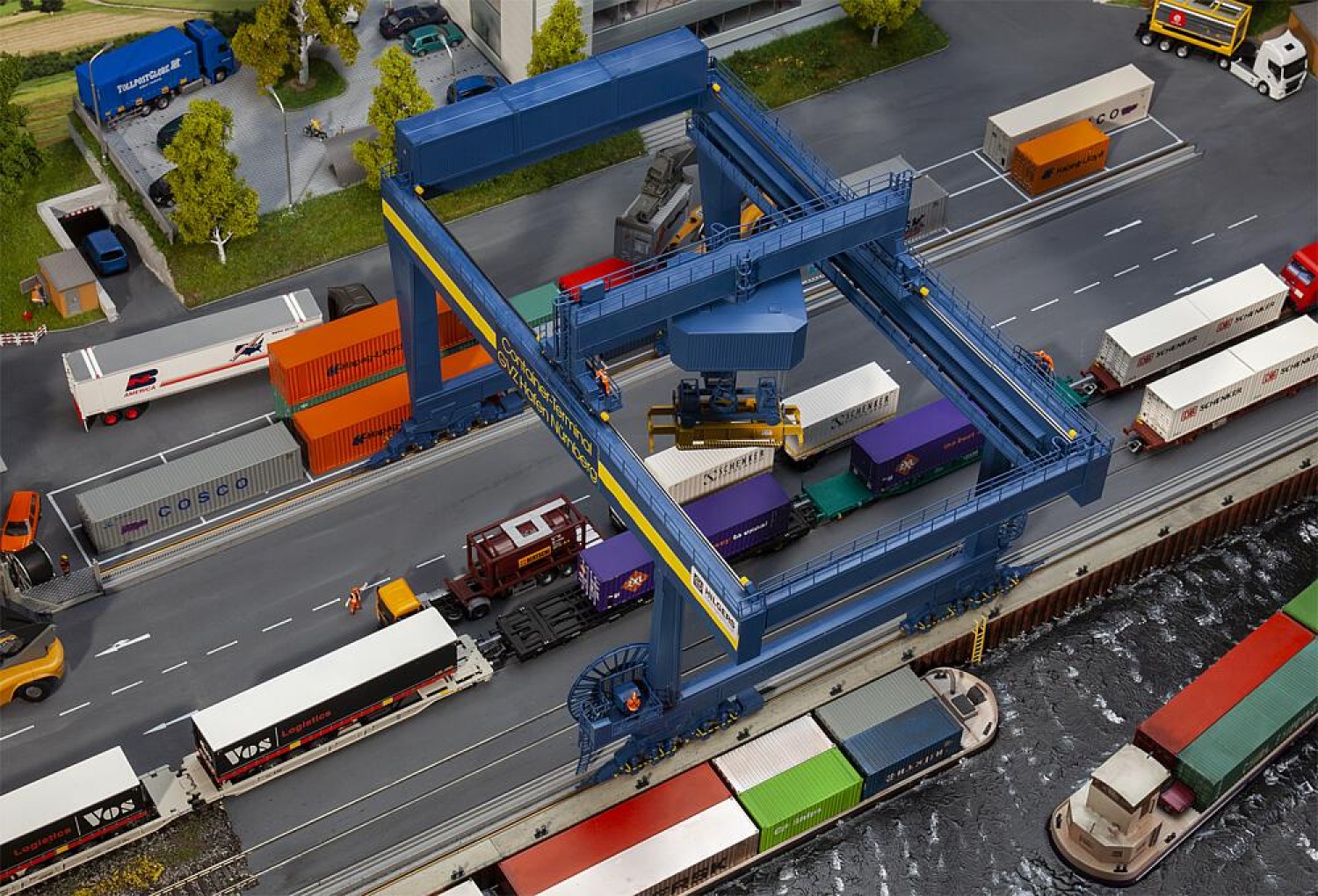 FALLER 120291 H0 Containerbrücke GVZ Hafen Nürnberg 