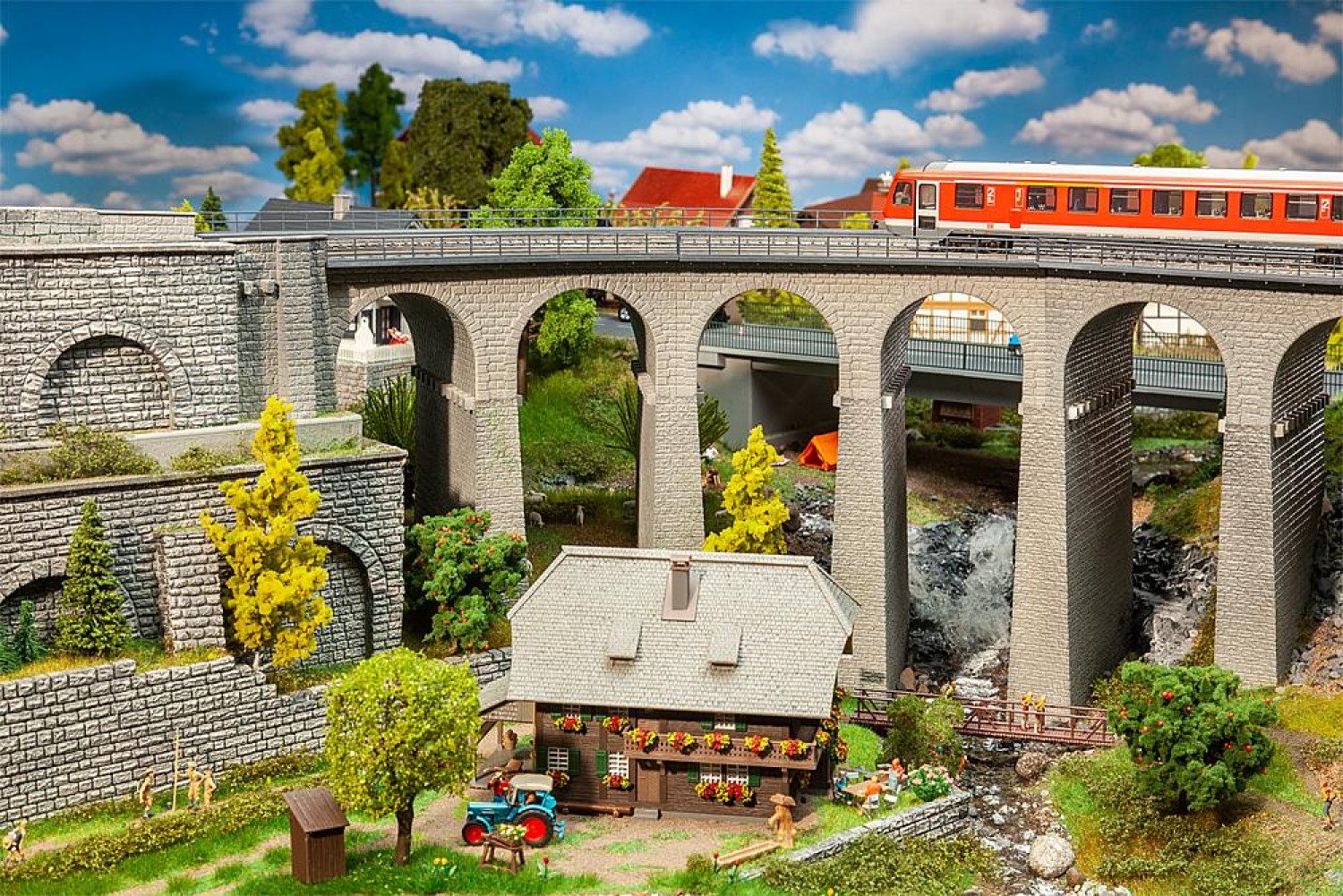 FALLER 120466 H0 Viadukt-Set, 2-gleisig, gebogen 