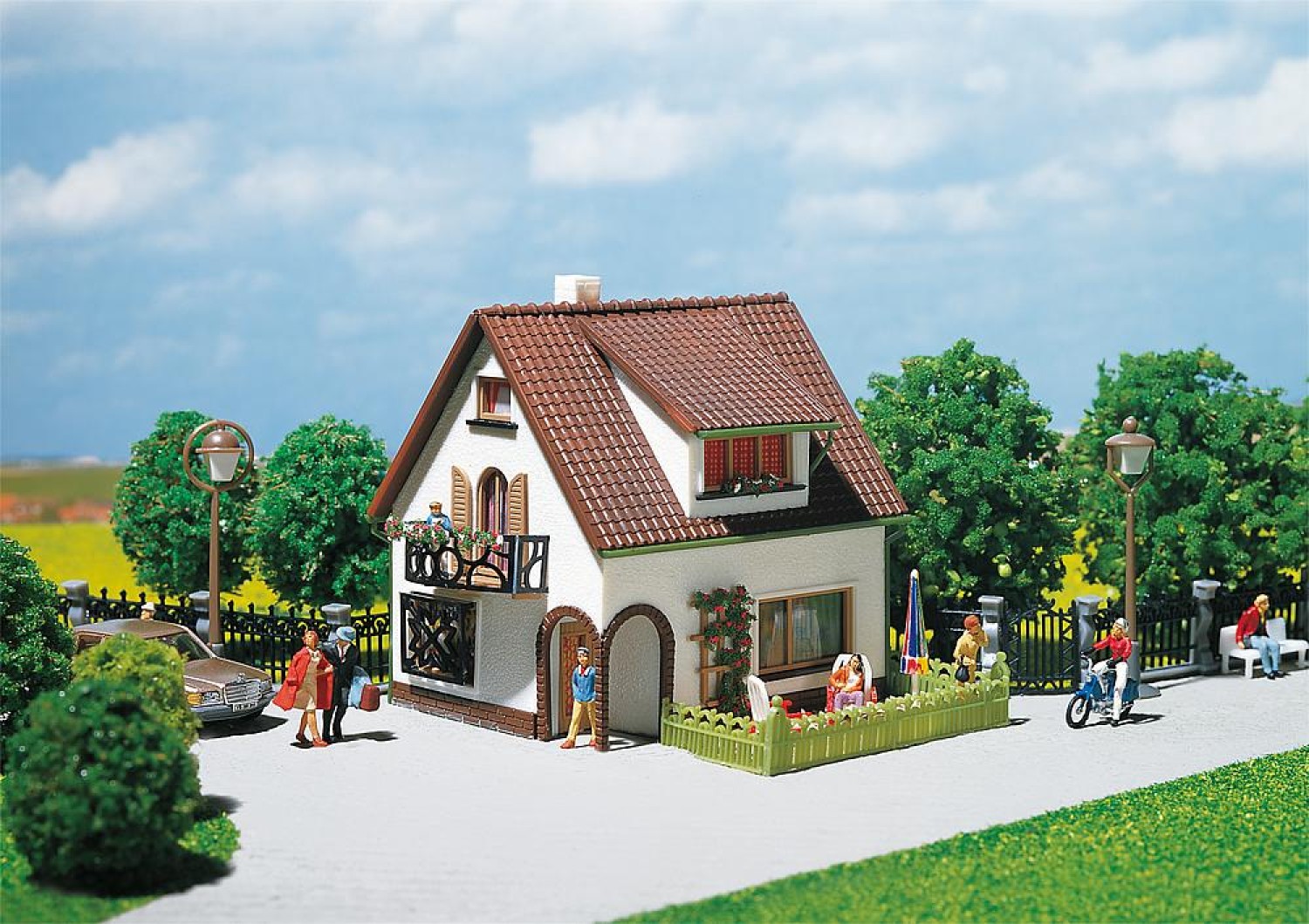 FALLER 130200 H0 Haus mit Dachgaube 