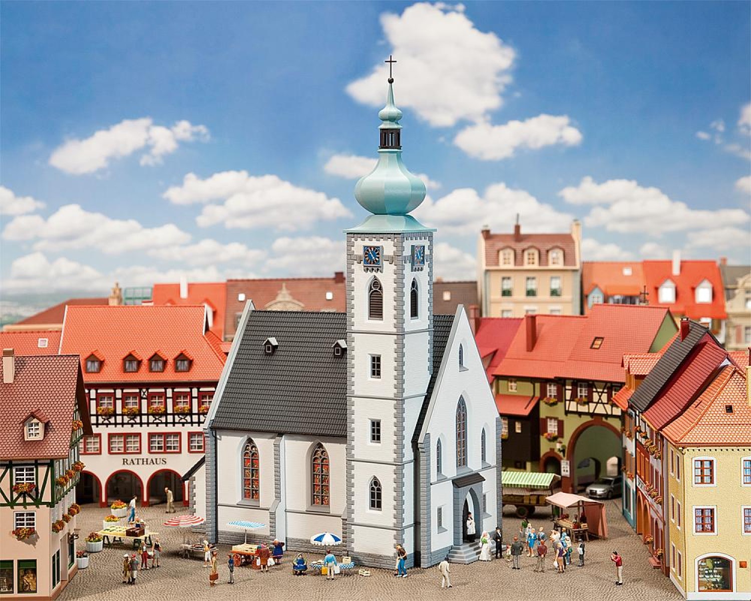 FALLER 130490 H0 Kleinstadtkirche 